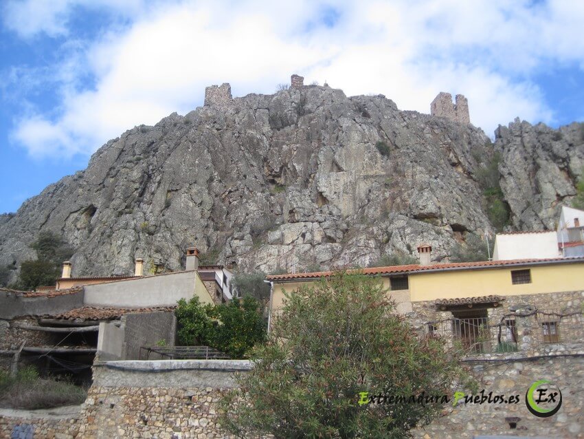 Ver Castillo de Cabañas del Castillo